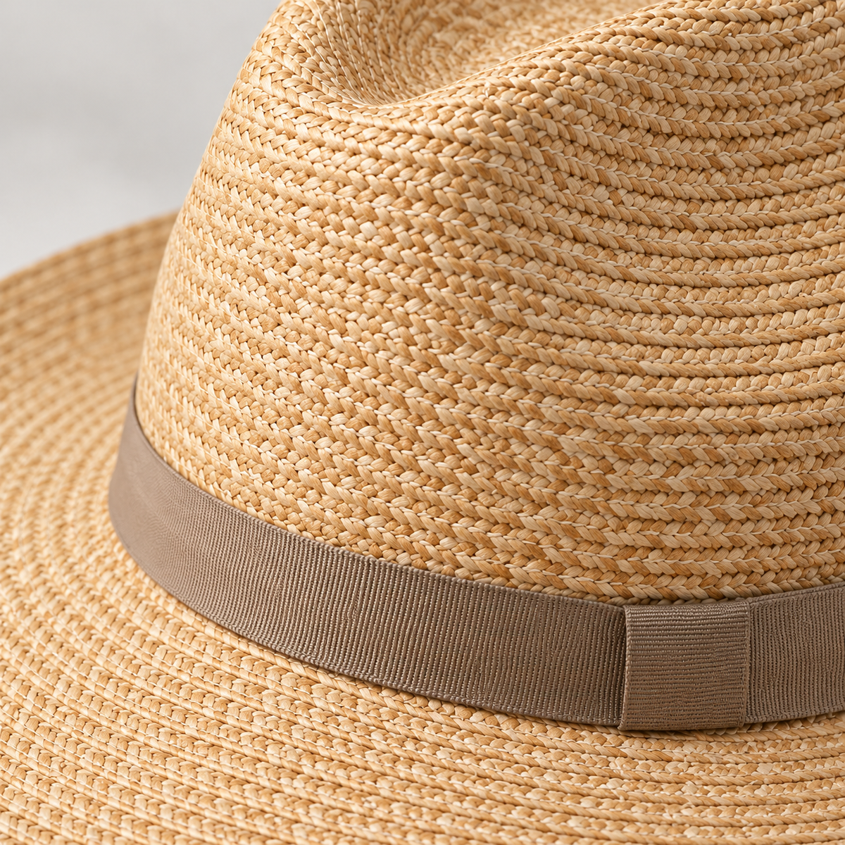 Velunorar Classic Straw Fedora Hat – Casual Summer Hat with Decorative Band